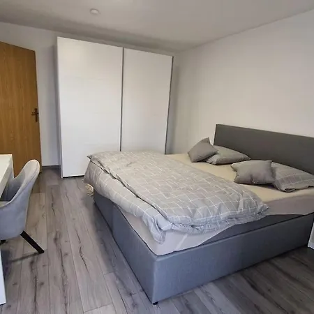 Helles In Zentraler Lage דירה *